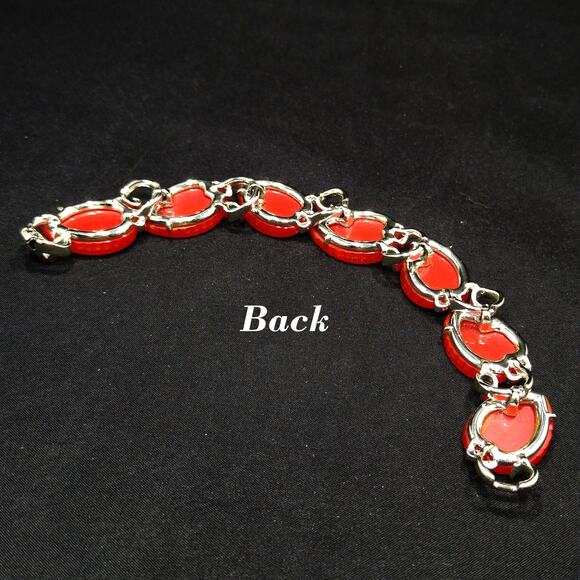 Lisner Red Lucite Leaves Bracelet, Silver Tone, 1950s Vintage Jewelry - Picture 6 of 10
